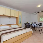 Jurica Apartamento