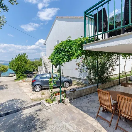 Jurica Apartmán *